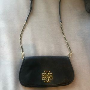 Black Tory burch purse with gold
